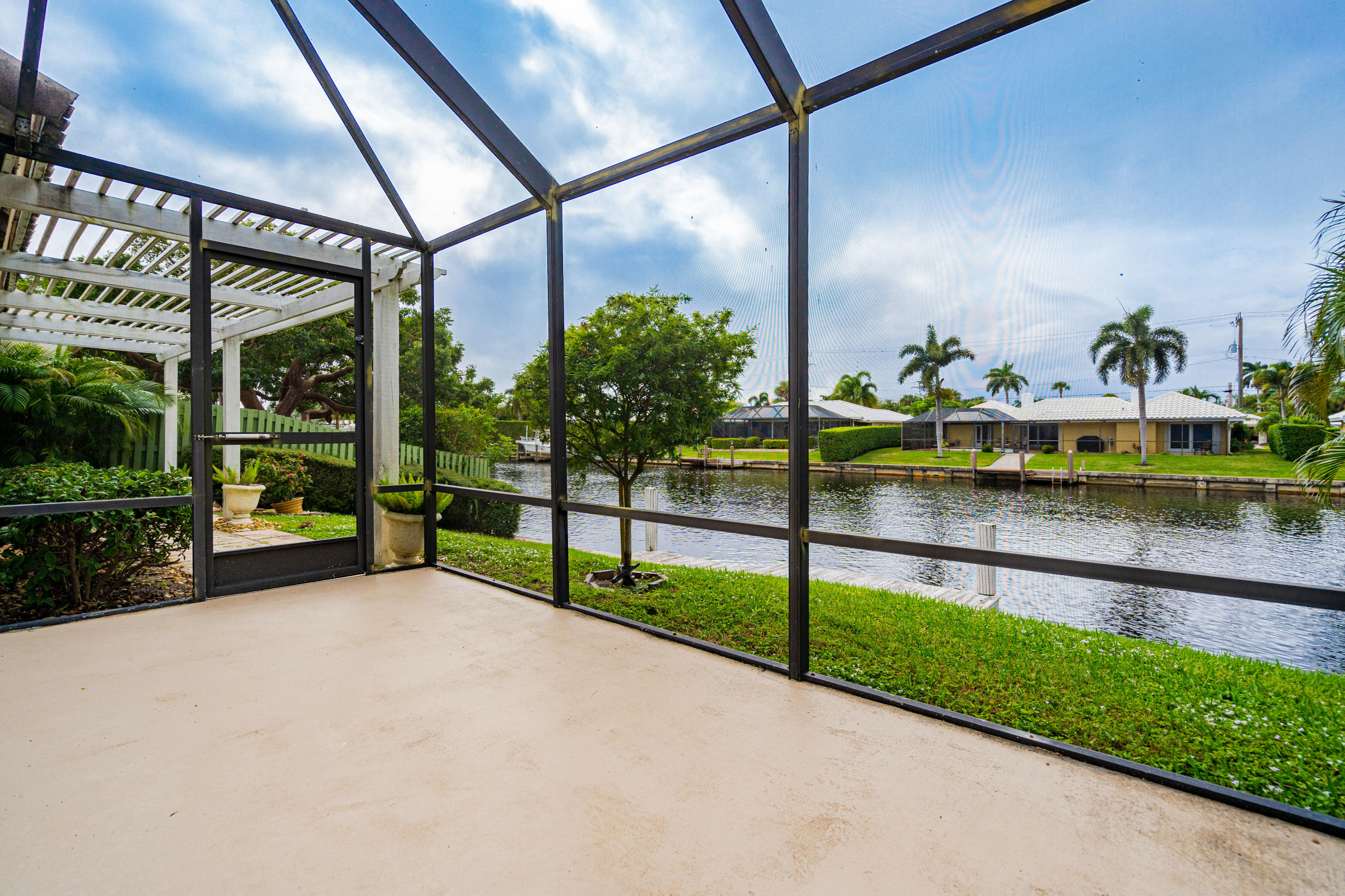 861 Camino Gardens Lane Boca Raton, FL 33432 - Photo 36 of 37 a view of a garden
