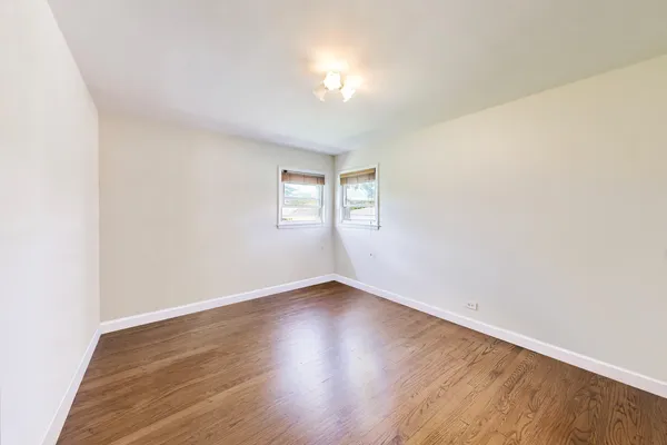 $429,900 | 1789 Farwell Avenue, Des Plaines, IL 60018