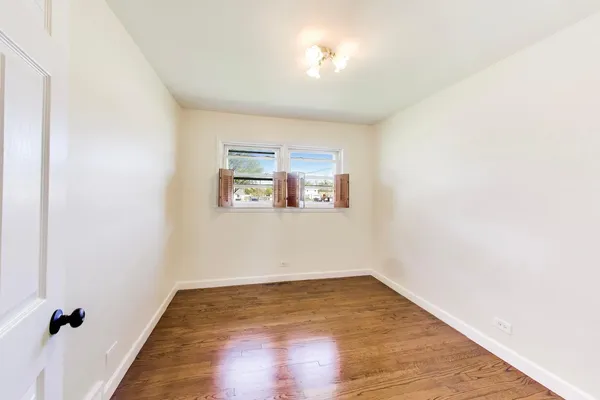 $429,900 | 1789 Farwell Avenue, Des Plaines, IL 60018