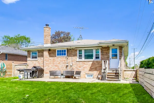 $429,900 | 1789 Farwell Avenue, Des Plaines, IL 60018