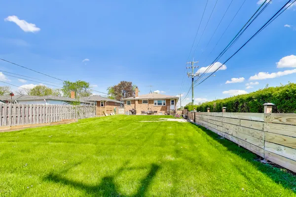 $429,900 | 1789 Farwell Avenue, Des Plaines, IL 60018