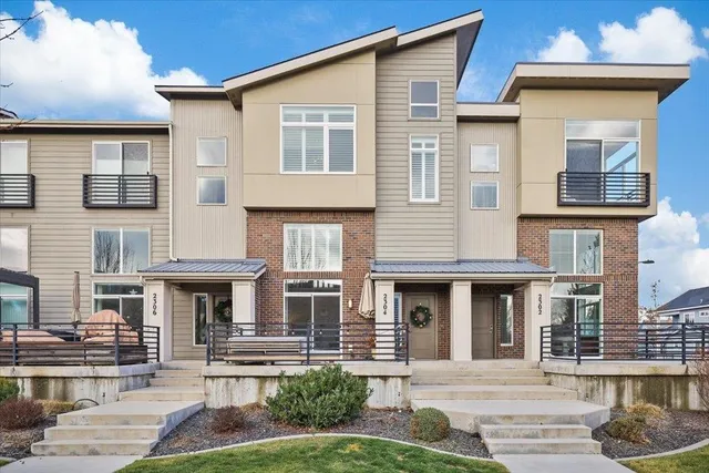 $620,000 | 2304 West Summit Parkway, Spokane, WA 99201