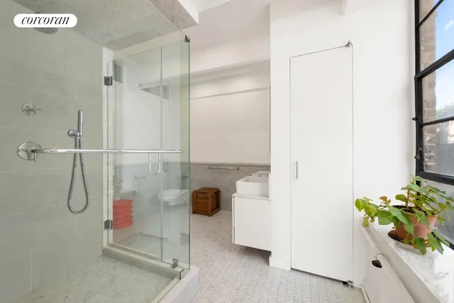 $4,750,000 | 40 Renwick Street, Unit 6 | Hudson Square