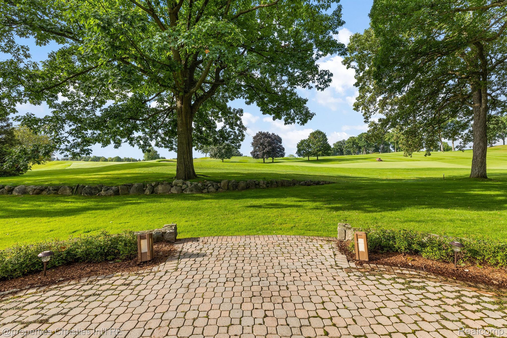 1895 Rathmor Road Bloomfield Hills, MI 48304 - Photo 11 of 58 Gallery Image 11