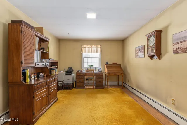 $400,000 | 4 Willowbrook Lane, Clifton Park, NY 12019