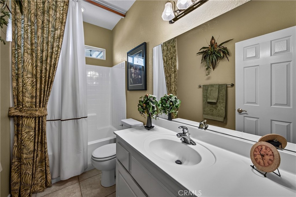 12599 Avocado Way Riverside, CA 92503 - Photo 20 of 39 Gallery Image 20