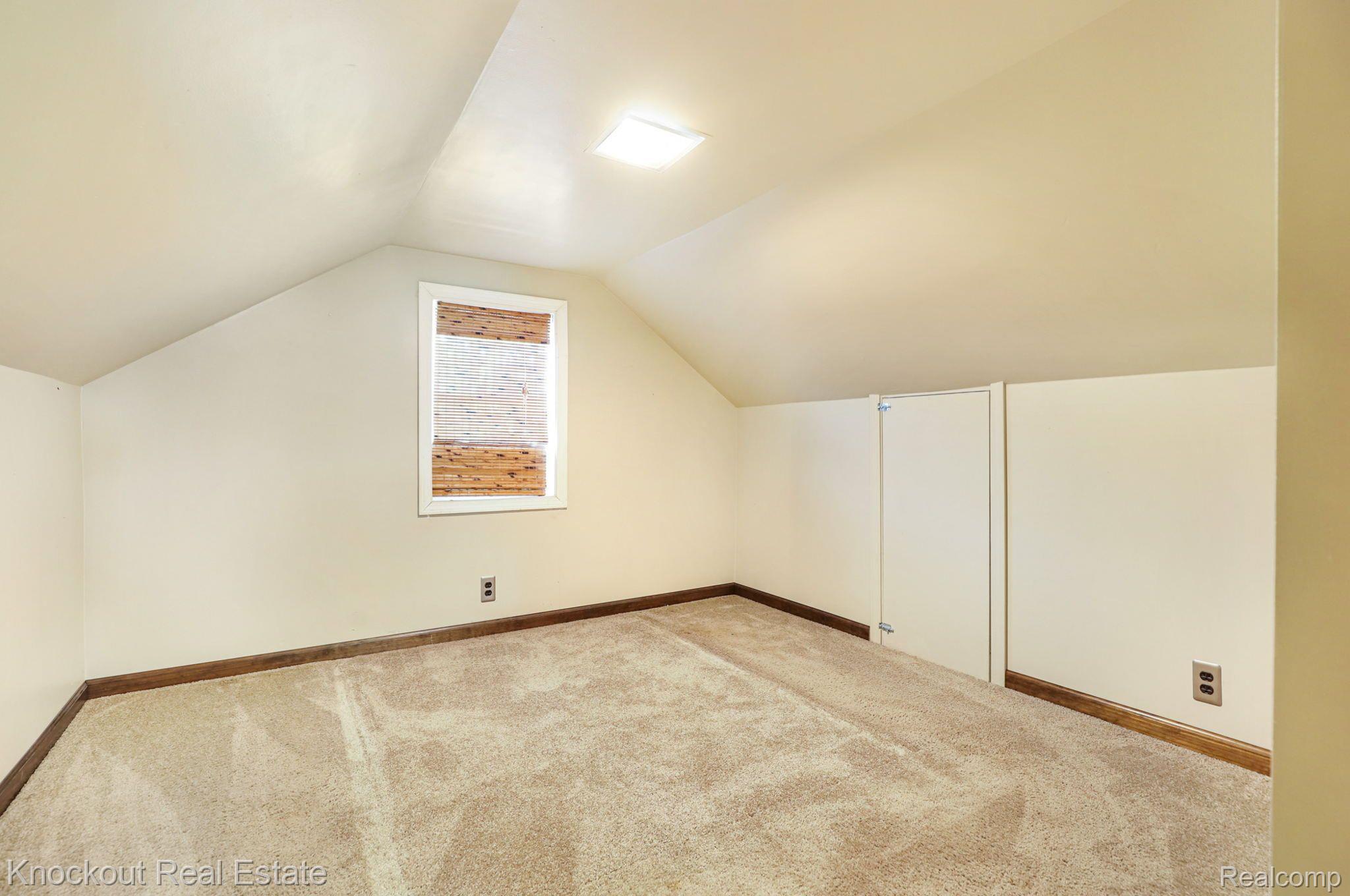 13 South Lincoln Road Bay City, MI 48708 - Photo 18 of 35 Gallery Image 18