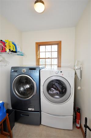 120 Stow Road Boxborough, MA 01719 - Photo 11 of 30 a utility room with a washer and dryer