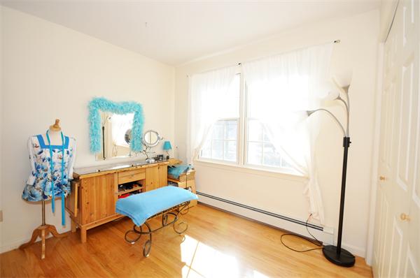 120 Stow Road Boxborough, MA 01719 - Photo 19 of 30 a room with furniture and a window