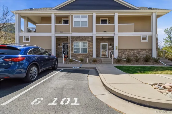 $357,000 | 8200 East 8th Avenue, Unit 6101, Denver, CO 80230