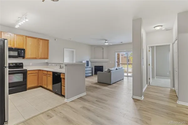 $357,000 | 8200 East 8th Avenue, Unit 6101, Denver, CO 80230