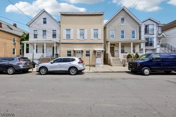 $725,000 | 523 Franklin Street, Elizabeth Port, NJ 07206