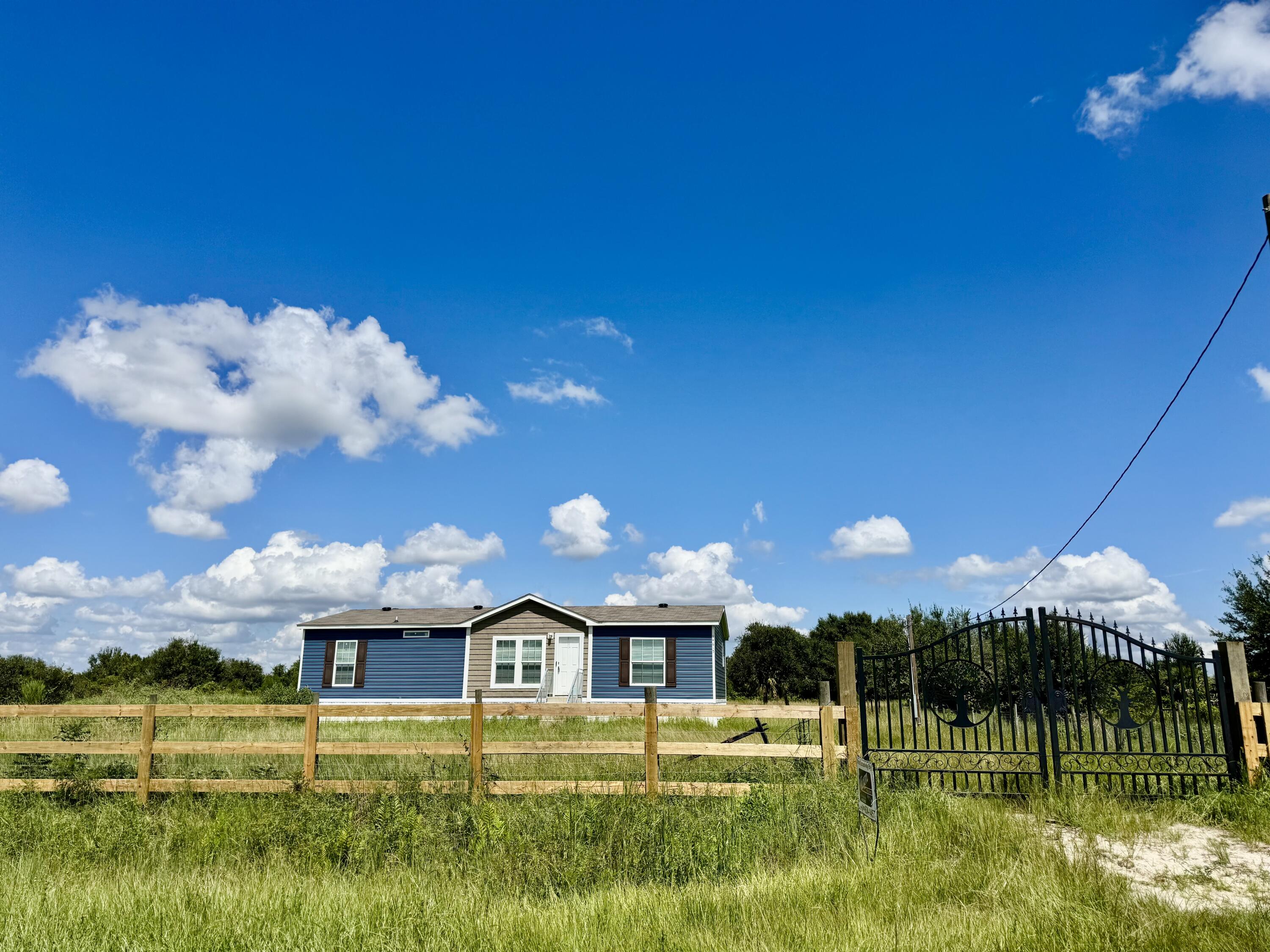 14615 Northwest 246th Street Okeechobee, FL 34972 - Photo 10 of 25 IMG_3206