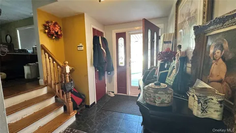 $629,000 | 42 Kenwood Avenue, Massapequa, NY 11758