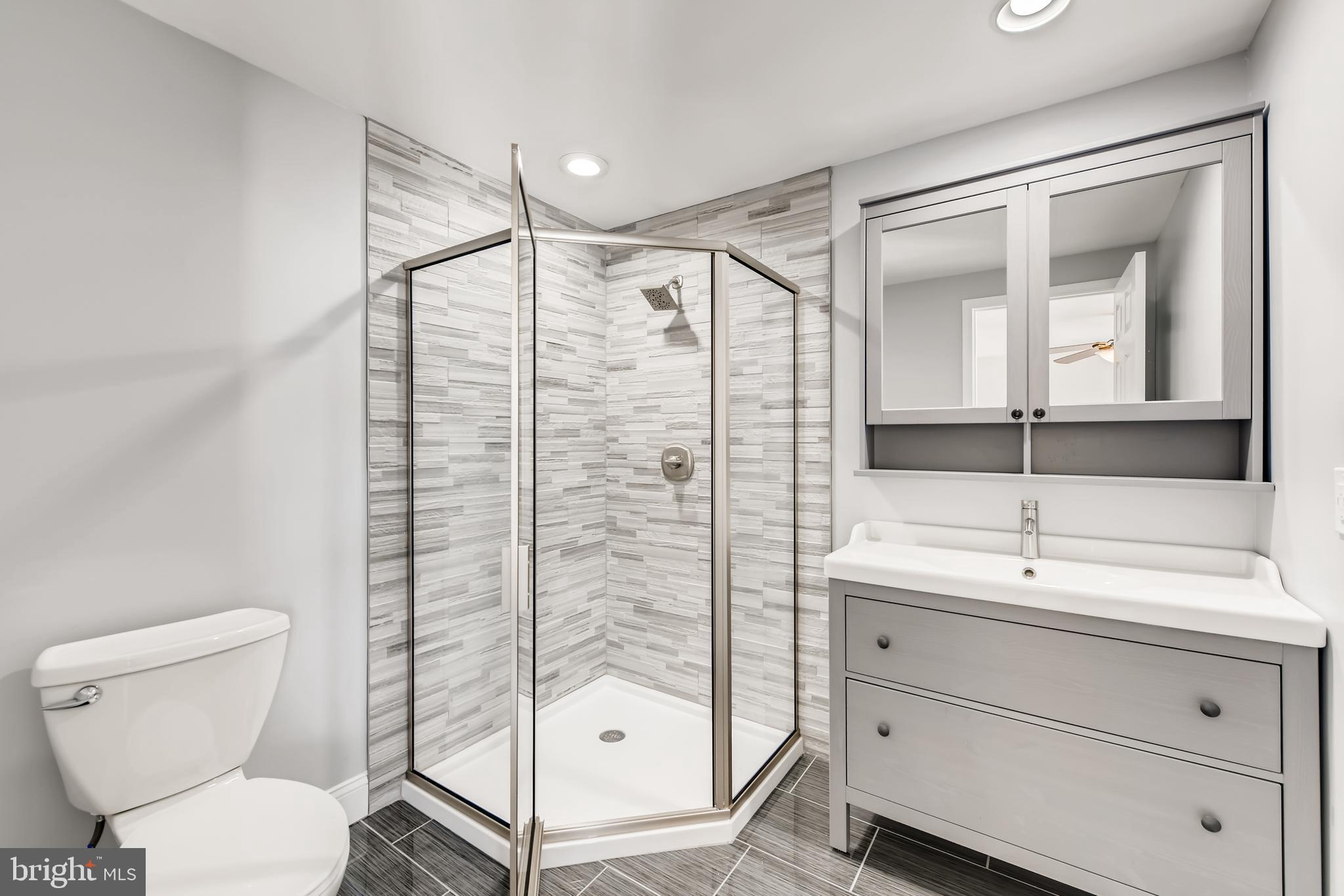 2202 Monocacy Road Baltimore, MD 21221 - Photo 15 of 38