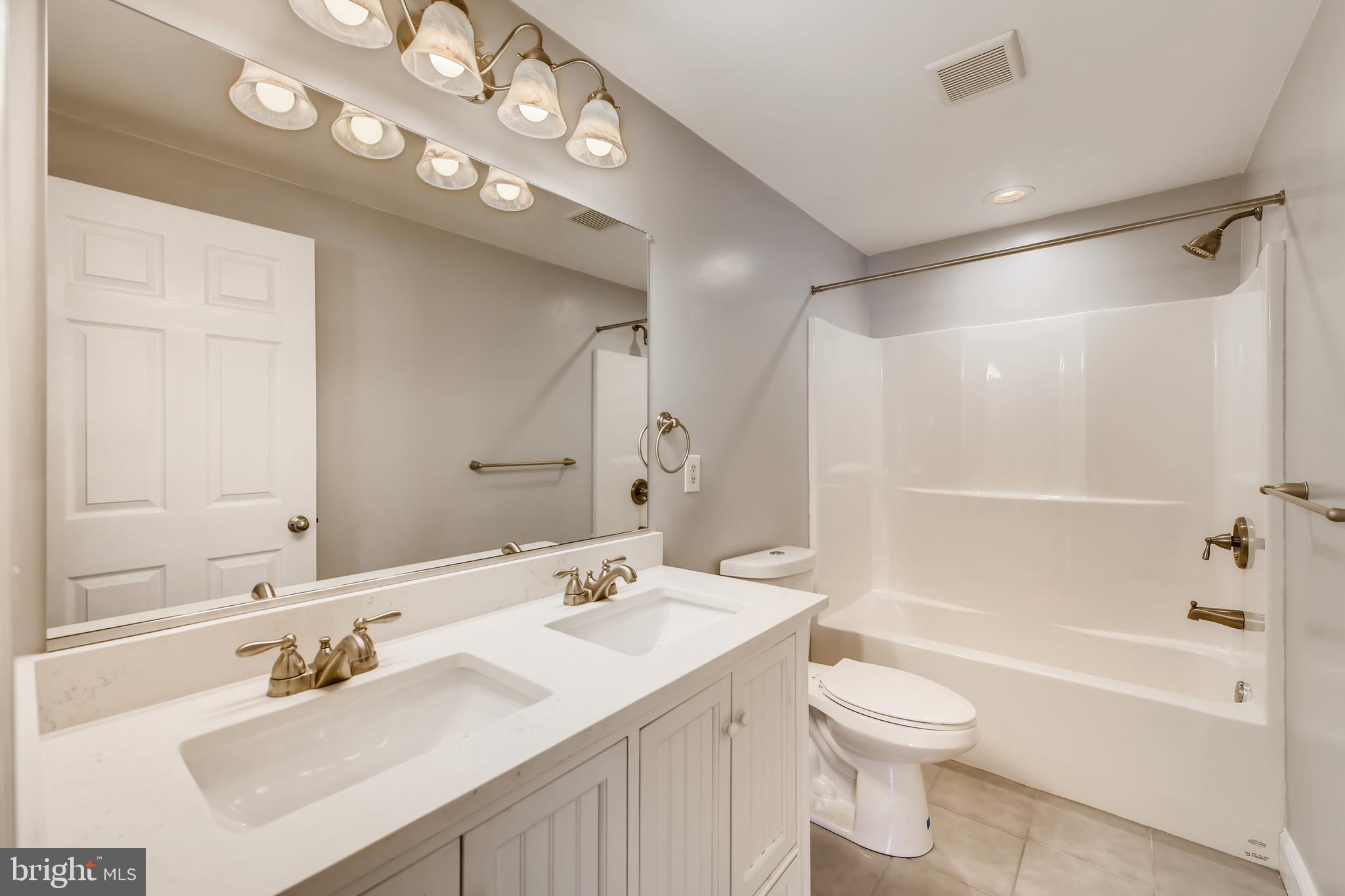 2202 Monocacy Road Baltimore, MD 21221 - Photo 21 of 38