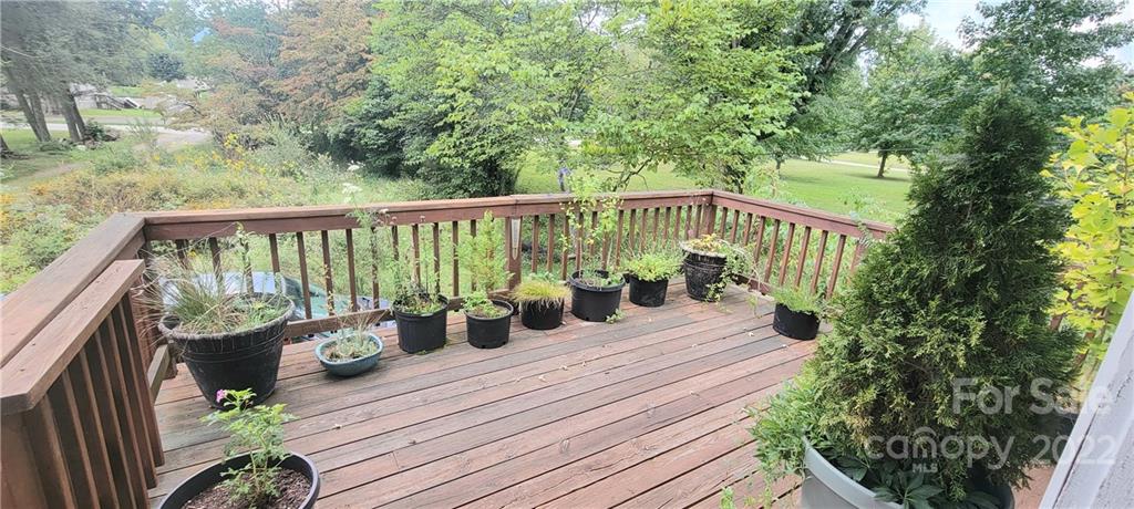3521 Broad Street Clyde, NC 28721 - Photo 15 of 19 Gallery Image 15