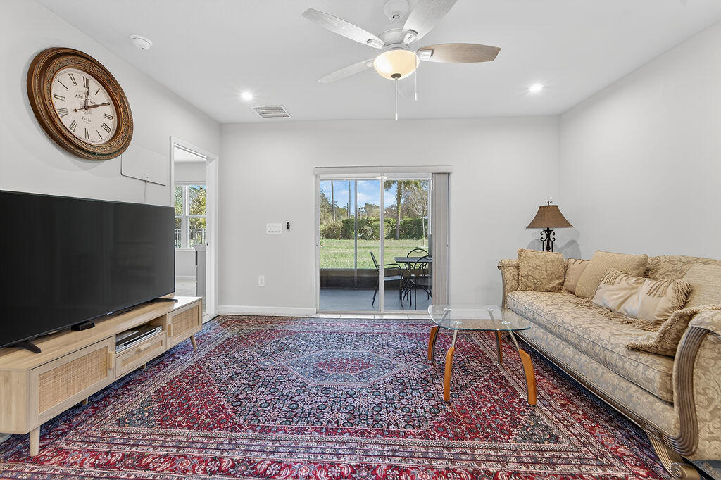 237 Raspberry Road Fort Pierce, FL 34981 - Photo 11 of 41 1221254-40