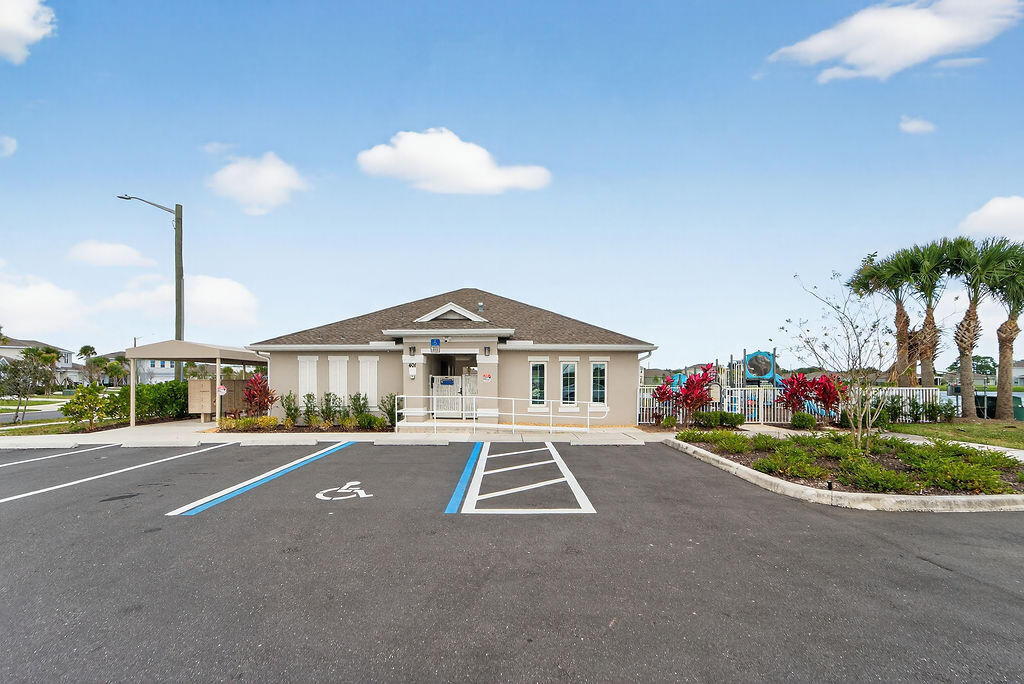 237 Raspberry Road Fort Pierce, FL 34981 - Photo 38 of 41 1221254-137