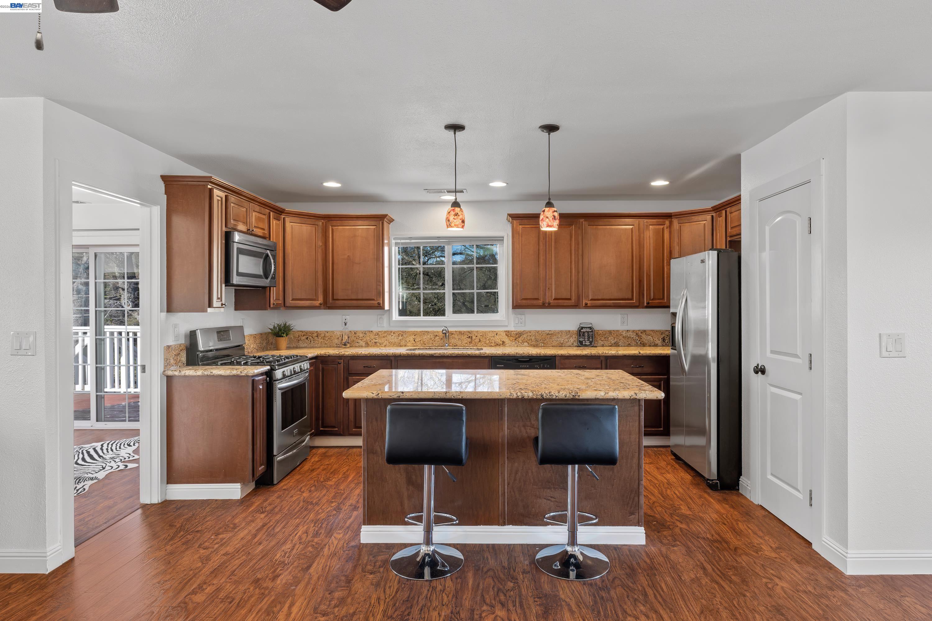 1152 Acorn Street Copperopolis, CA 95228 - Photo 5 of 30