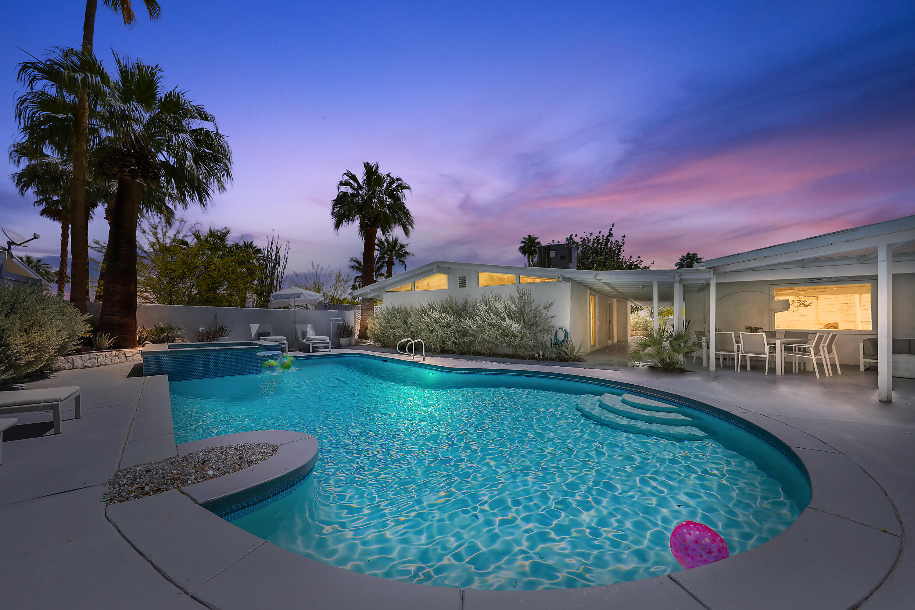 71767 Tunis Road Rancho Mirage, CA 92270 - Photo 3 of 30 a view of a backyard