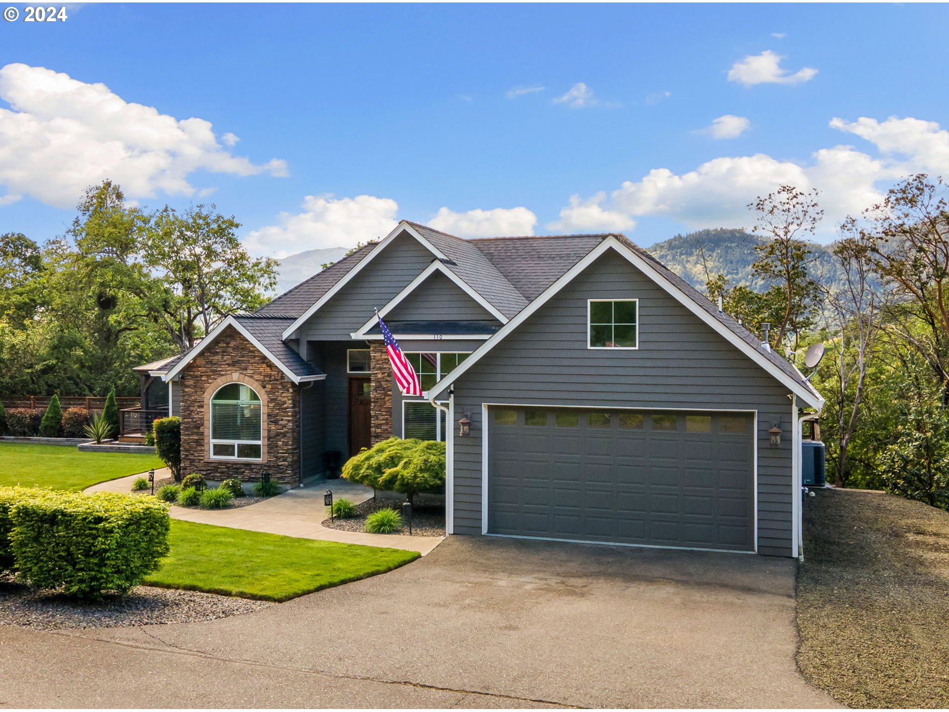 110 West Ridge Lane Myrtle Creek, OR 97457 - Photo 1 of 41