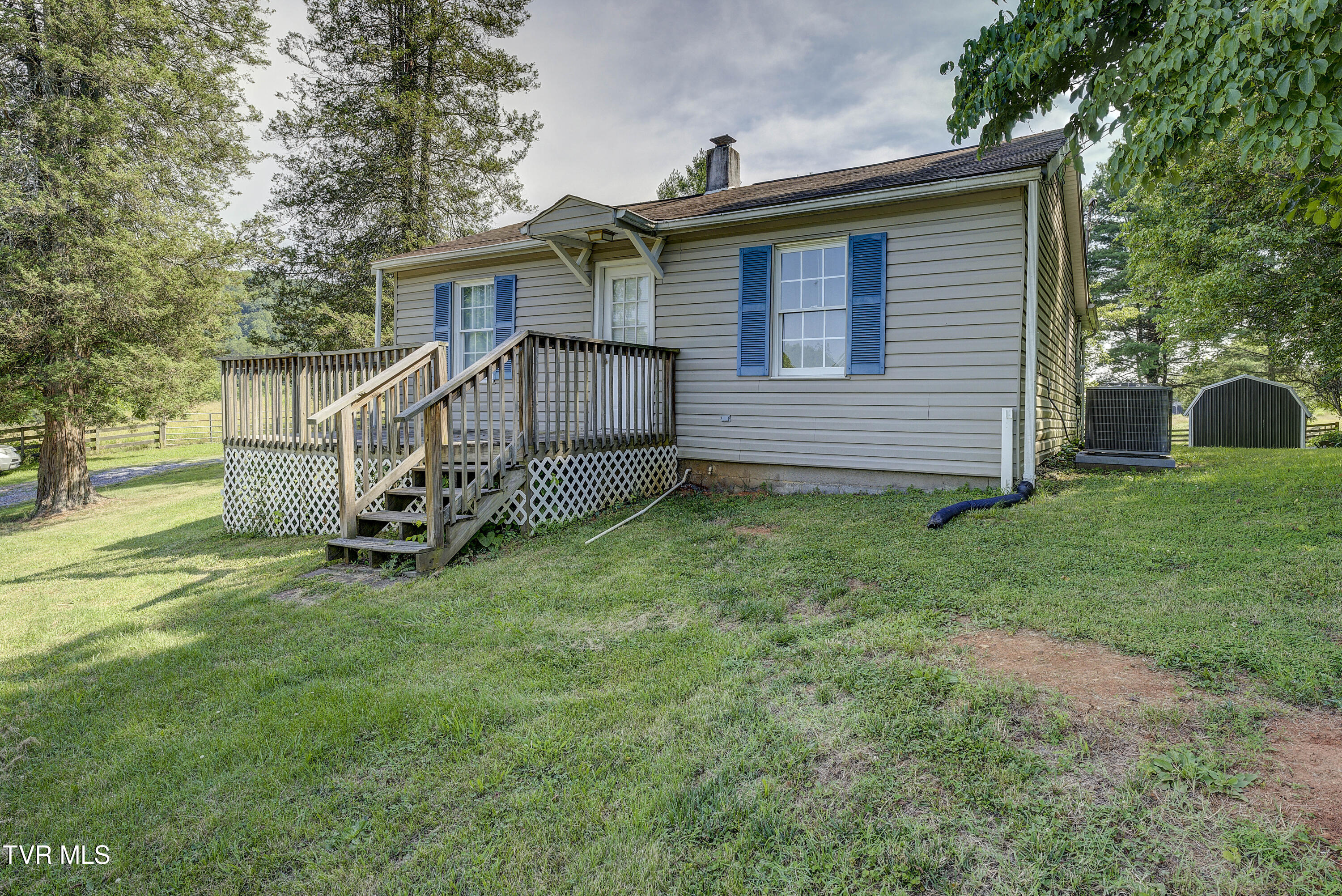 1277 Cooks Valley Road Kingsport, TN 37664 - Photo 1 of 36 CooksValley-21