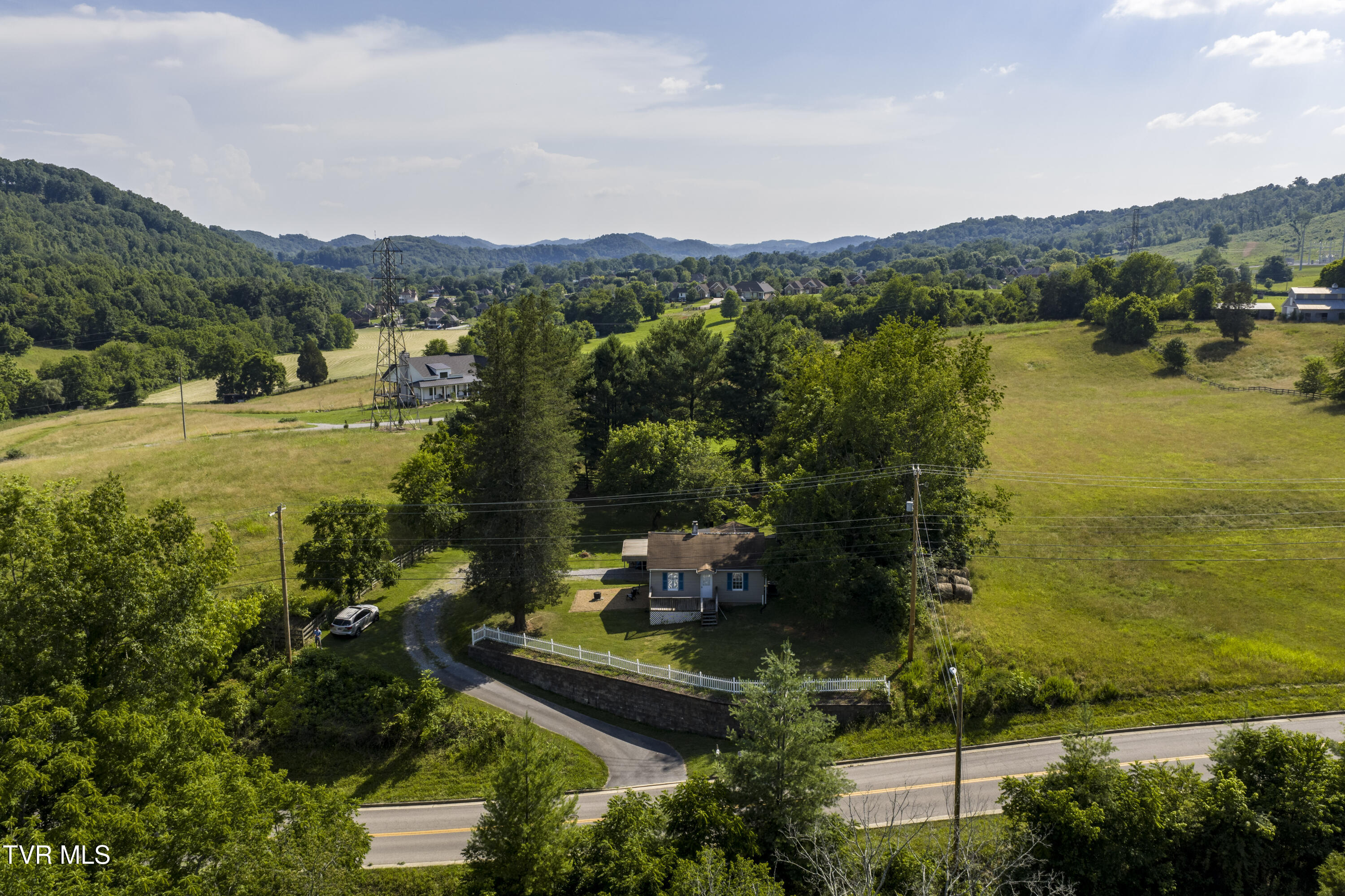 1277 Cooks Valley Road Kingsport, TN 37664 - Photo 35 of 36 Cooks-Aerials-4