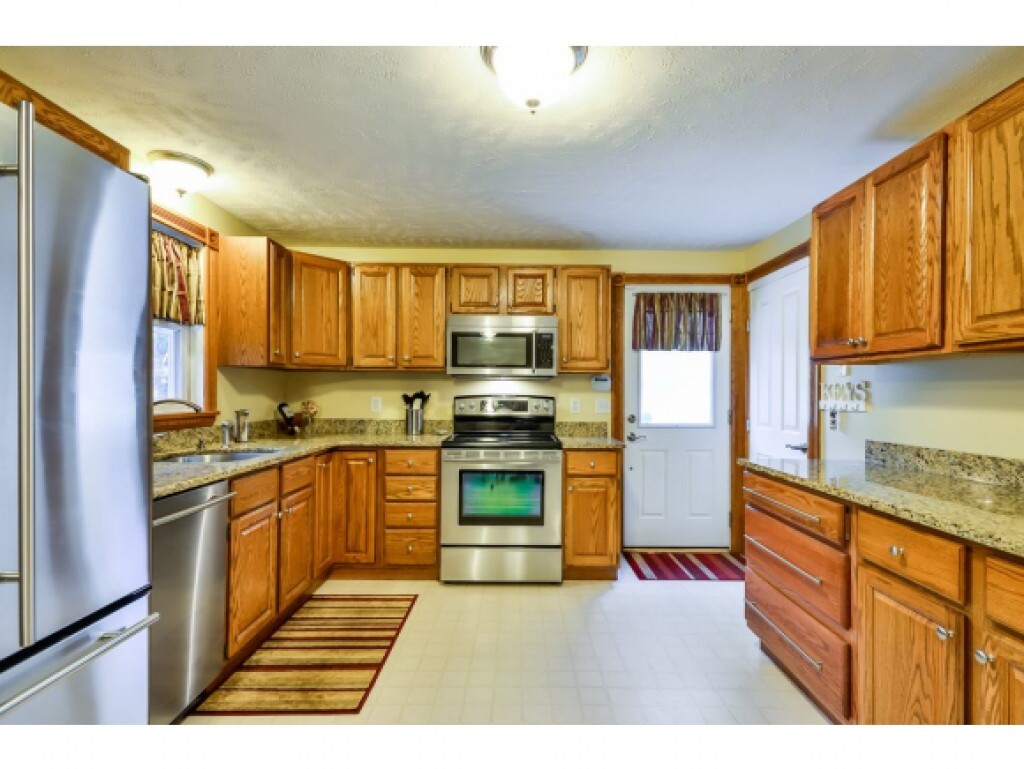 24 Parker Road Brookline, NH 03033 - Photo 2 of 22