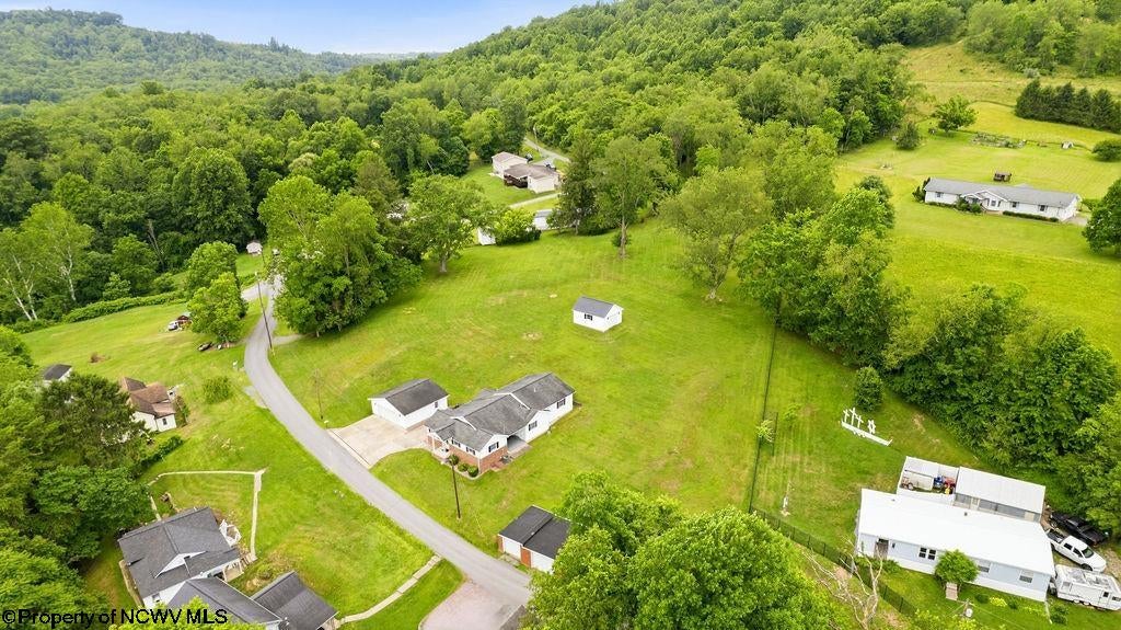 573 Rosemont School Road Bridgeport, WV 26330 - Photo 7 of 50 Gallery Image 7