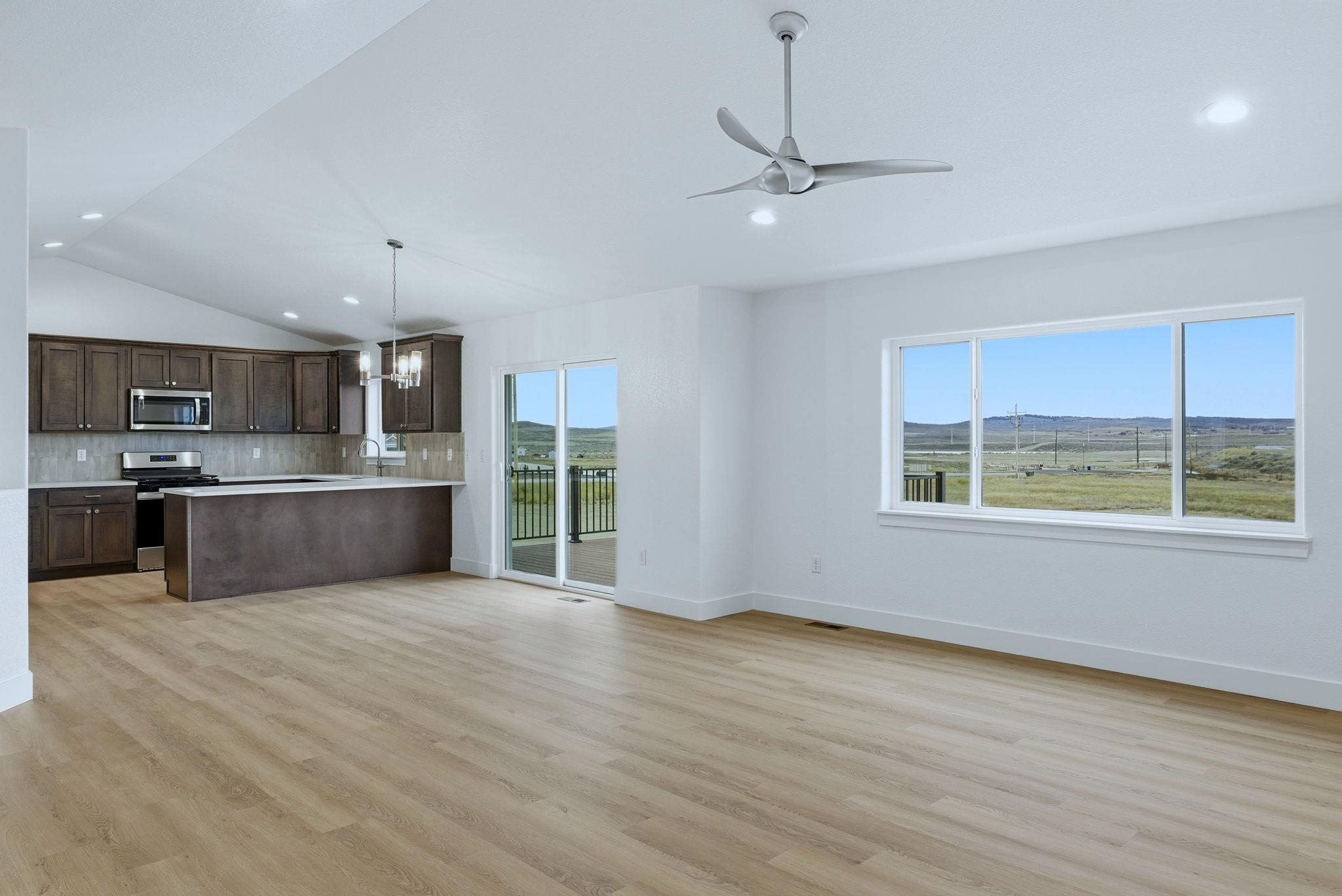 6570 Meadow Wind Way Mills, WY 82604 - Photo 4 of 30