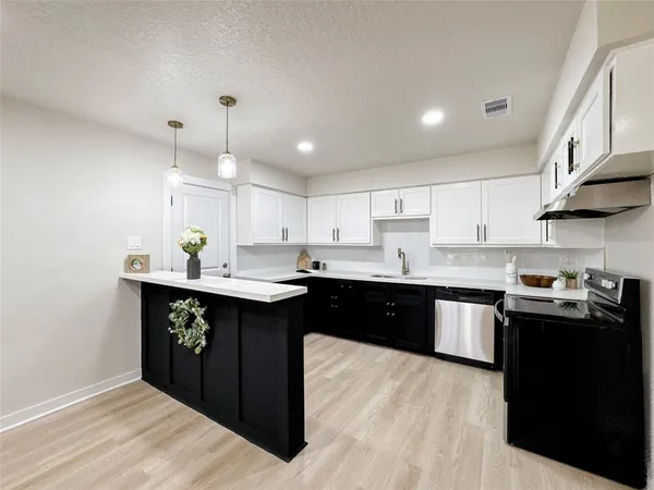 $224,900 | 3901 Wood Sorrel Drive, Dickinson, TX 77539