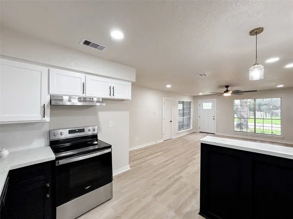 $224,900 | 3901 Wood Sorrel Drive, Dickinson, TX 77539