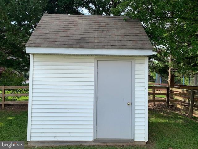 6412 Spring Forest Road Frederick, MD 21701 - Photo 7 of 35