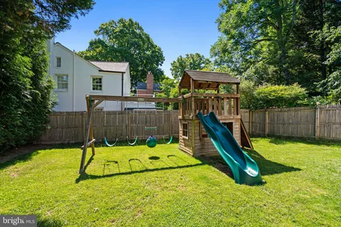 $1,350,000 | 4809 Jamestown Road, Bethesda, MD 20816