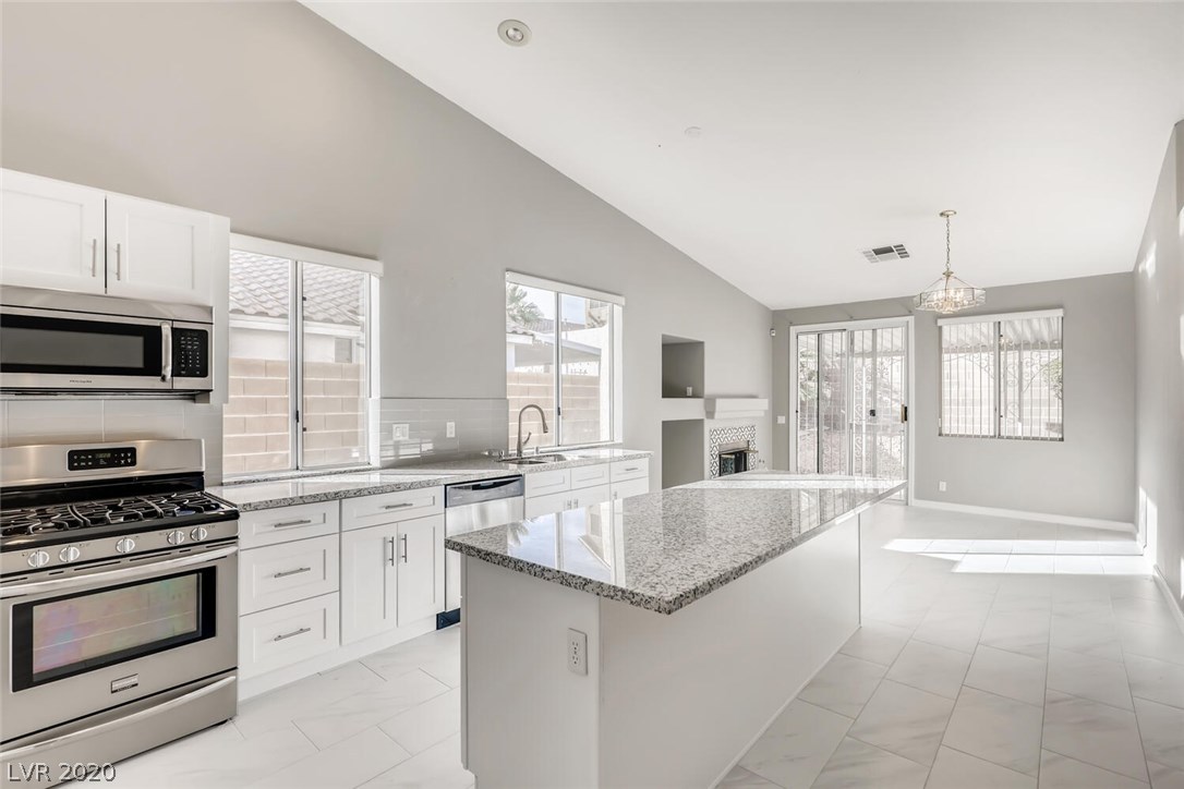 3333 North Hidden Ridge Street Las Vegas, NV 89129 - Photo 11 of 25 Gallery Image 11