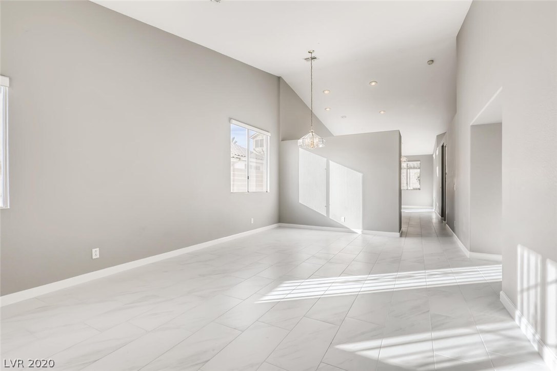 3333 North Hidden Ridge Street Las Vegas, NV 89129 - Photo 3 of 25 Gallery Image 3