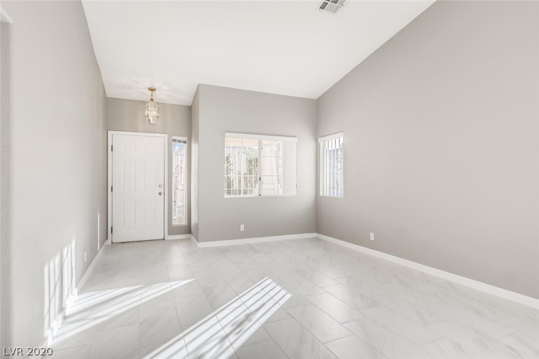 3333 North Hidden Ridge Street Las Vegas, NV 89129 - Photo 7 of 25 Gallery Image 7