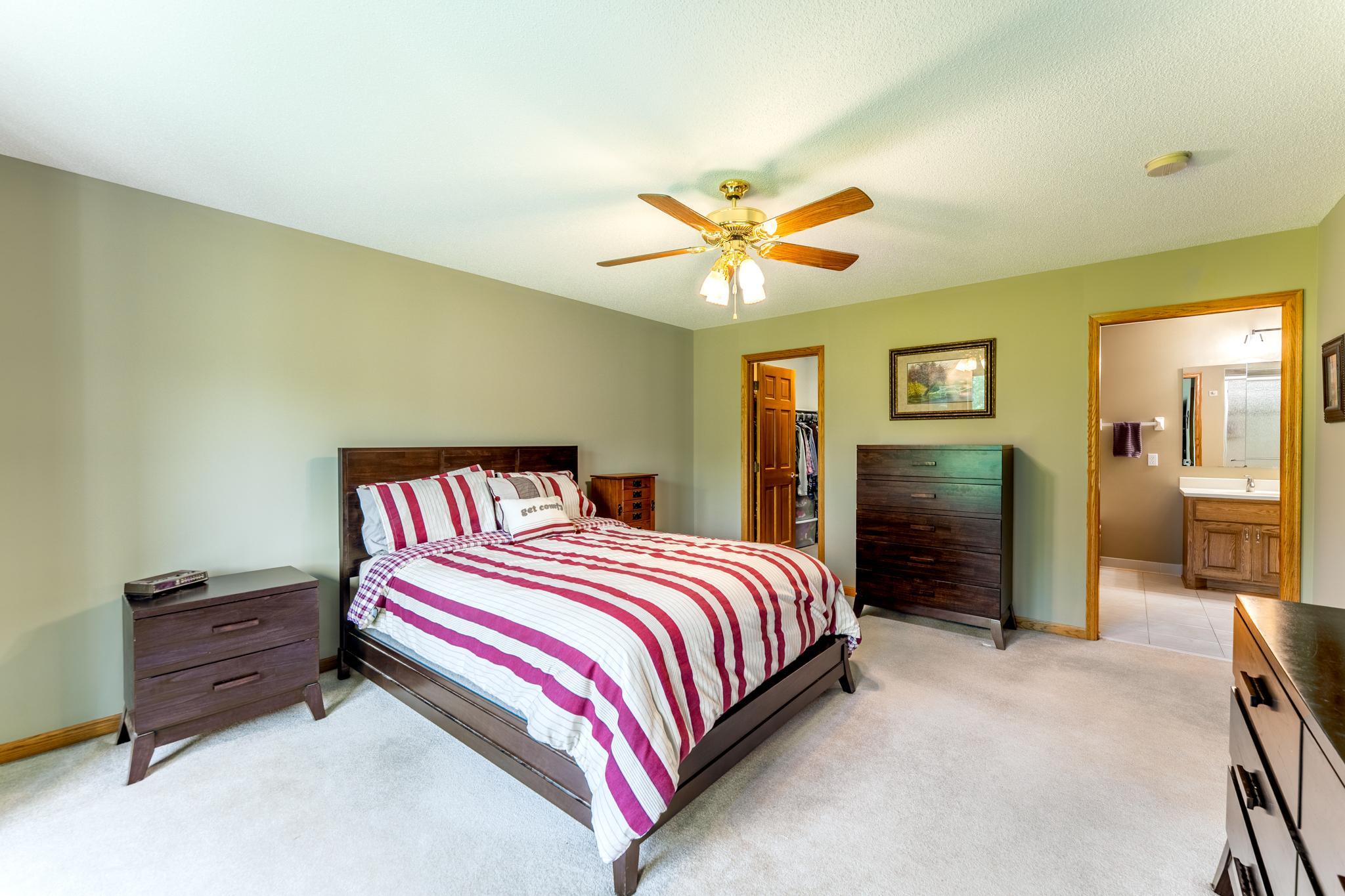 3022 Highpointe Curve Roseville, MN 55113 - Photo 20 of 38