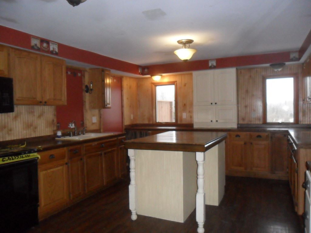 6599 46 1/2 Road Cadillac, MI 49601 - Photo 26 of 30 1810721-25.JPG