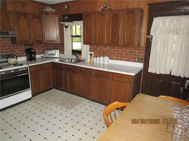 $130,000 | 470 Hamilton Street, Geneva City, NY 14456