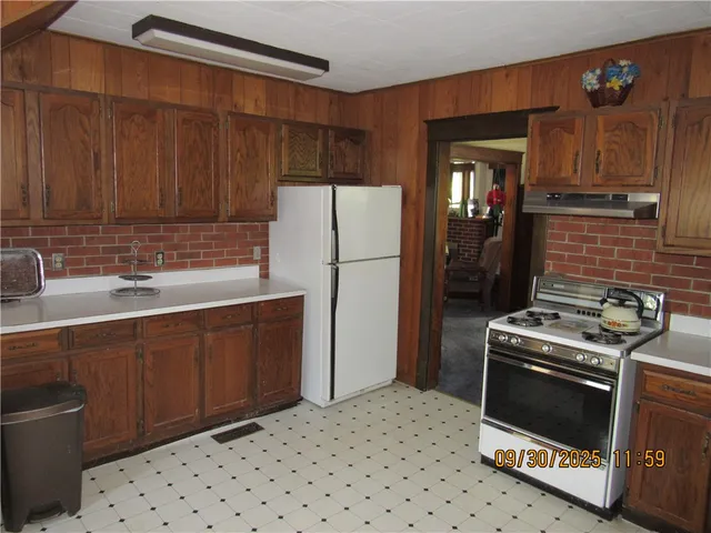 $130,000 | 470 Hamilton Street, Geneva City, NY 14456