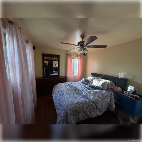 $424,900 | 20 Jay Street, Ronkonkoma, NY 11779