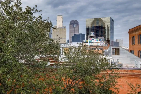 $3,000 | 2205 Canton Street, Unit 107, Dallas, TX 75201