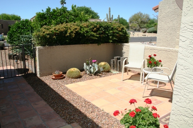 18606 East Mazatzal Circle Rio Verde, AZ 85263 - Photo 2 of 11 Front Courtyard