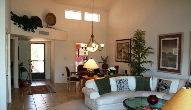 18606 East Mazatzal Circle Rio Verde, AZ 85263 - Photo 3 of 11 Dining area and living room
