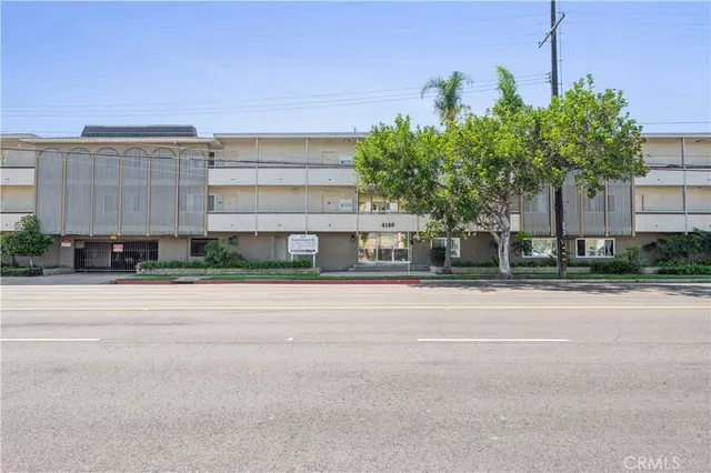 $2,300 | 4160 West 182nd Street, Unit 305, Torrance, CA 90504