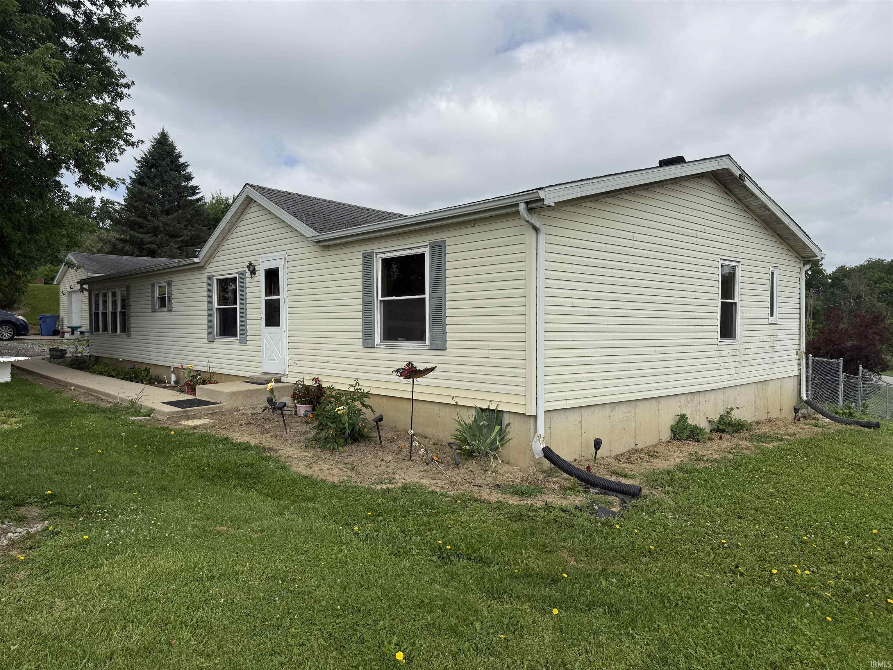 890 West Scheckler Road Columbia City, IN 46725 - Photo 14 of 20