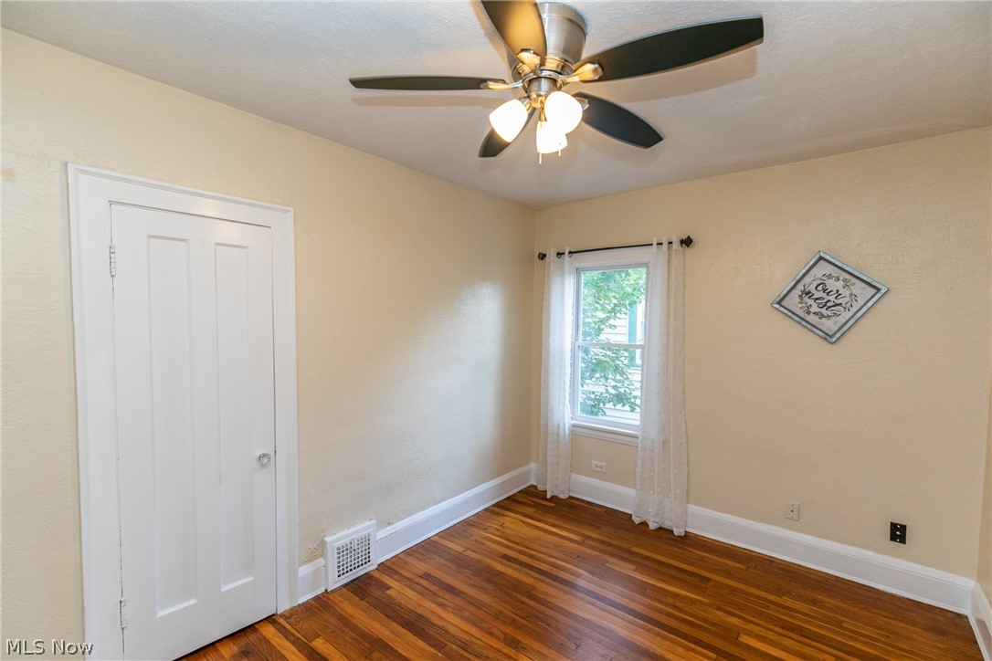 3252 Tullamore Road Cleveland, OH 44118 - Photo 20 of 35 Gallery Image 20
