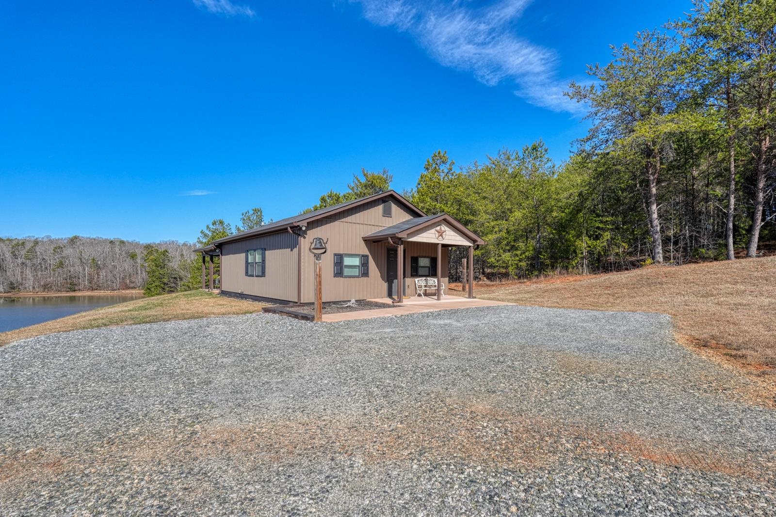 275 Michaels Court Chesnee, SC 29323 - Photo 3 of 43